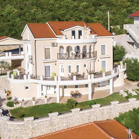 1 Bedroom Amazing Apartment In Komarna Klek Exterior photo